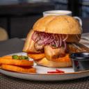 Pan con Chicharrón